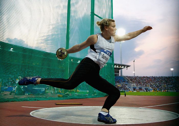 THESSALONIKI, GREECE - SEPTEMBER 13: Dani Samuels of Australia in action in the Womens discus throw during day two of the IAAF World Athletics Final at the Kaftanzoglio stadium on September 13, 2009 in Thessaloniki, Greece. (Photo by Stu Forster/Getty Images)