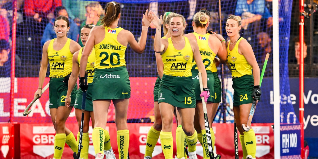 The Hockeyroos have pulled off a double victory over Great Britain, on their home turf in London, this time with a 3-2 result to sign off on their FIH Pro League season.