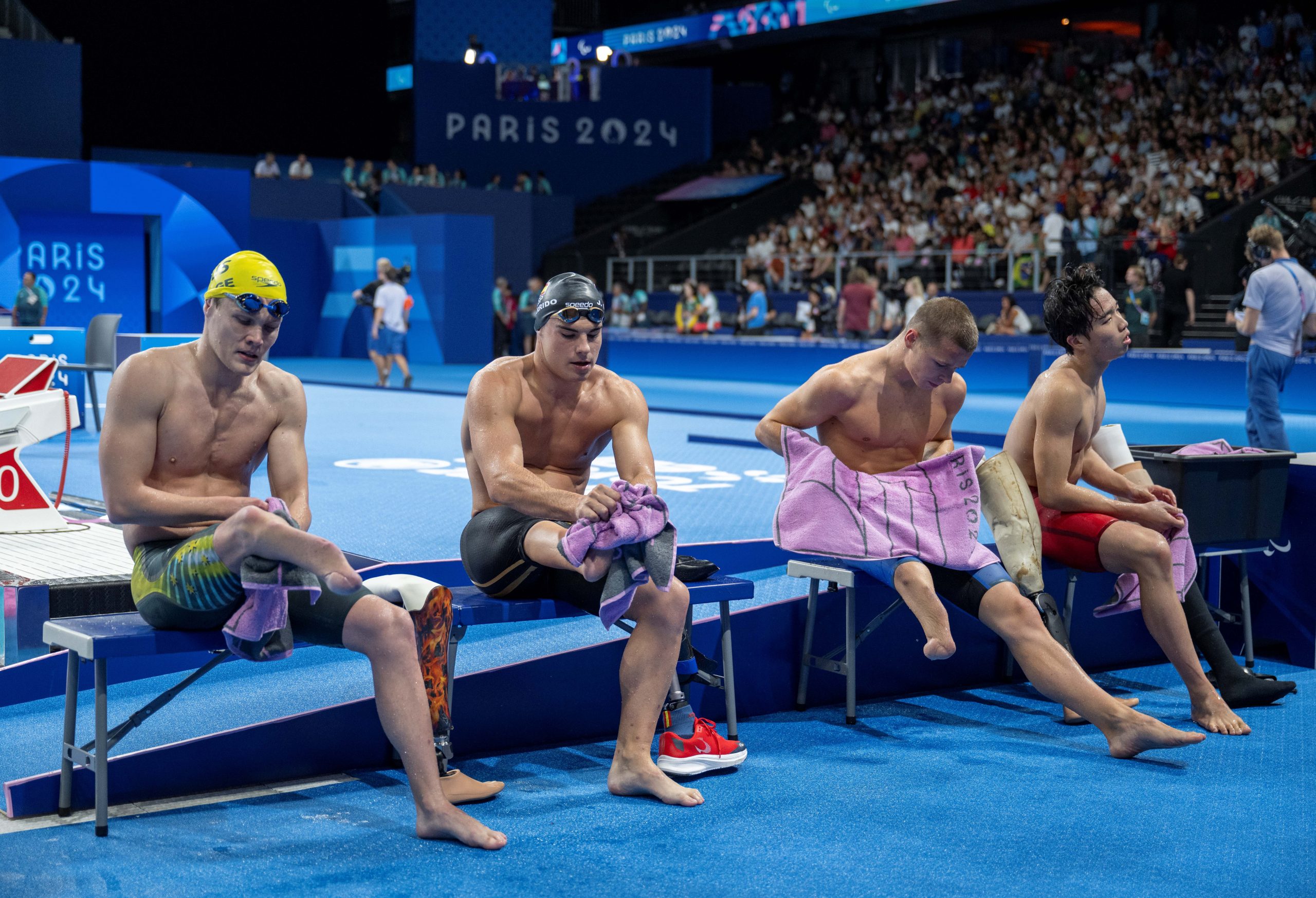 Tim Hodge finishes fourth in the Men's 400m Freestyle - S9 Final
