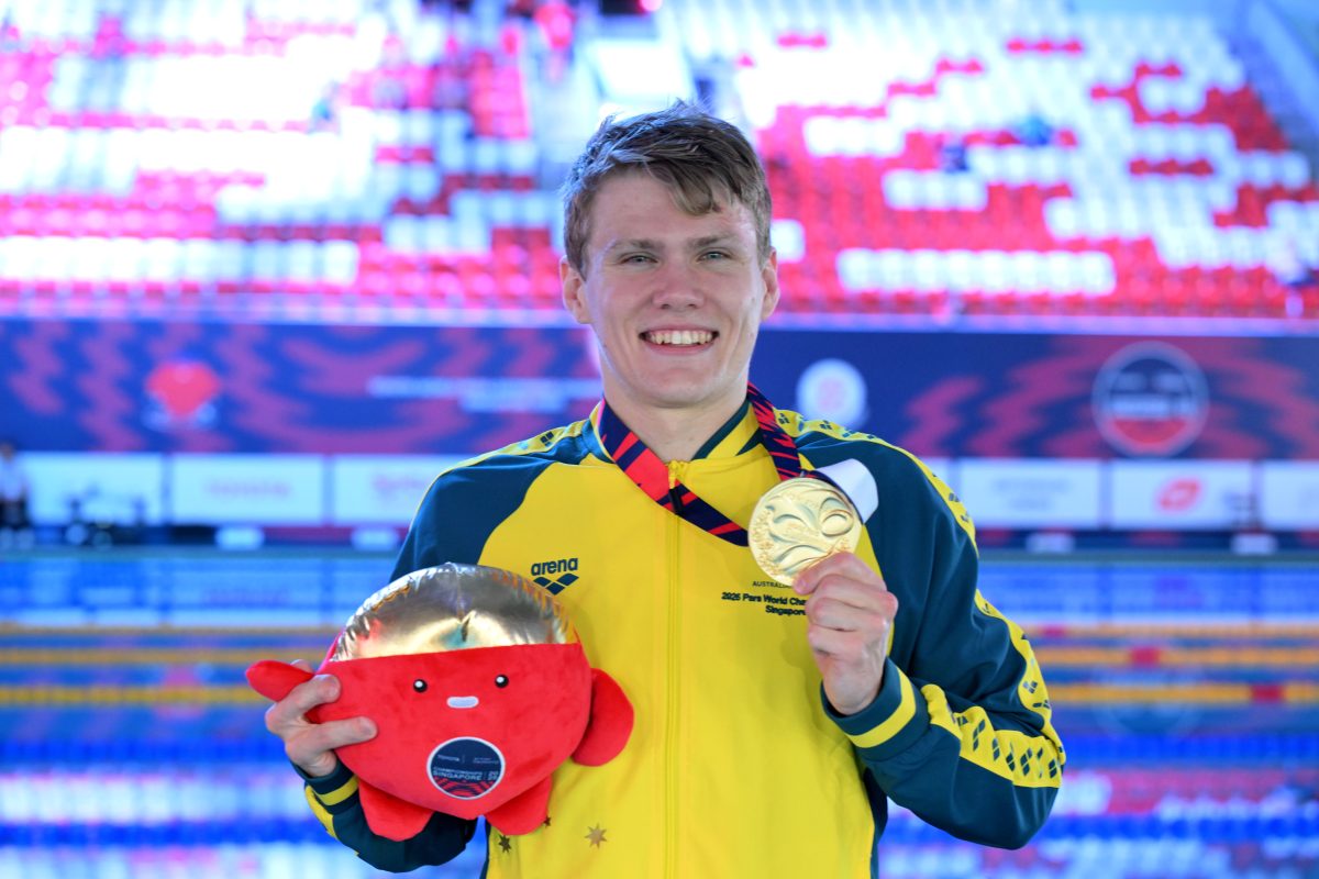 Third World Title for Hodge and Debut Silver for Osborn