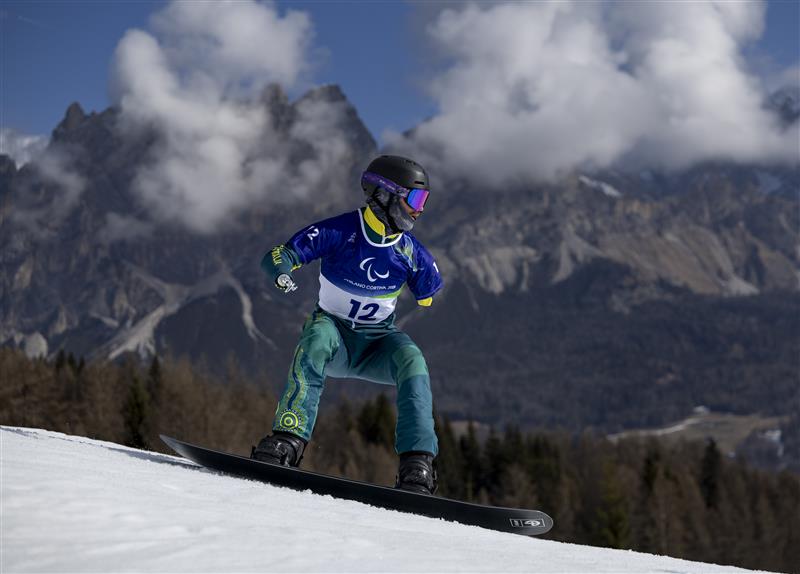 Fuelled By The Love Of Their Families, Snowboard Dads Perform Well In Final Event