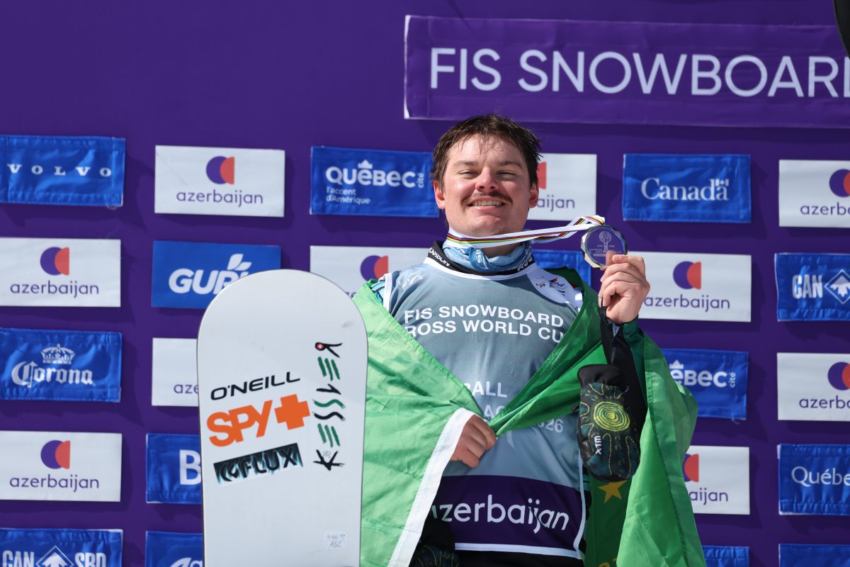 Snowboard Cross Gold Adam Lambert