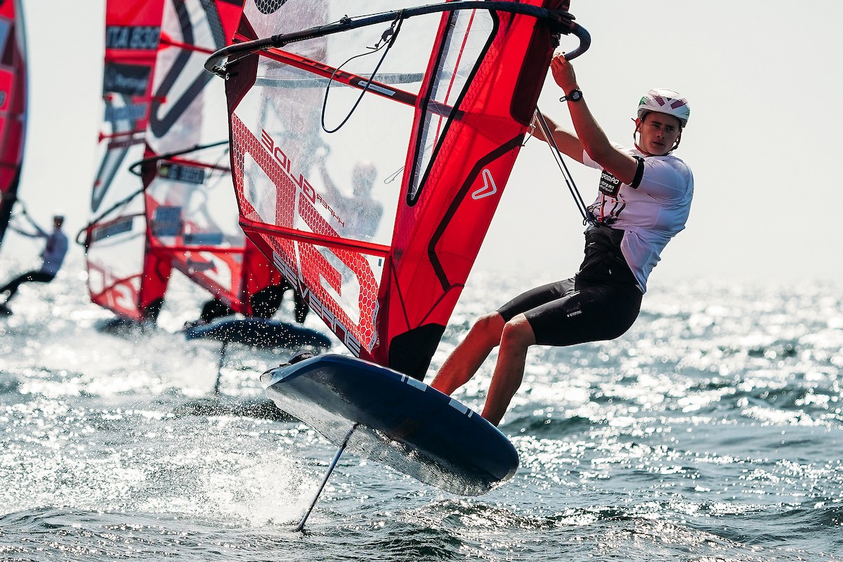Strong Week Ends in Frustration for Grae at the iQFOiL Europeans