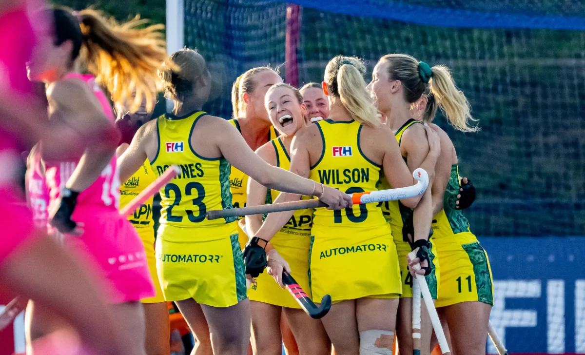 Hockeyroos open London campaign with a win as Kookaburras fall to Argentina